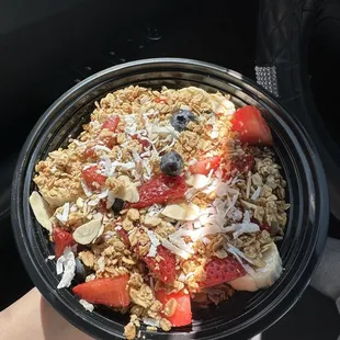 Acai Bowl w/ honey on top