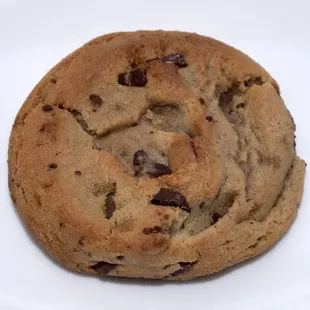 Chocolate chip cookie