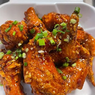 food, chicken wings and fried chicken, fried chicken wings, fried chicken, poultry, bbq chicken, chicken, bbq wings, chicken wings