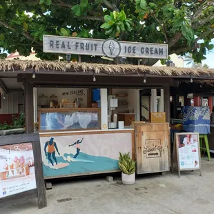 storefront.