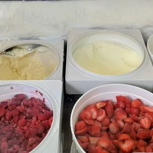 ice cream/yogurt and fresh fruits
