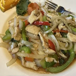 Chicken  w thai basil sauce