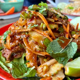 Yum Neur - spicy beef salad