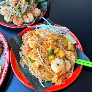 Pad Thai // IG: @munchwithmyan