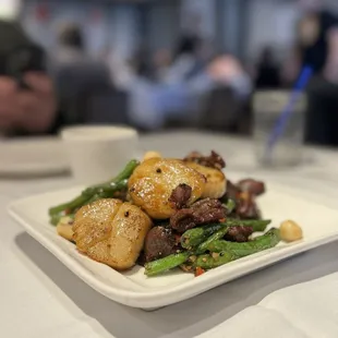 Scallop and beef  in Black Pepper Sauce