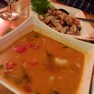 Tom Yum Seafood Soup (Po Tak)