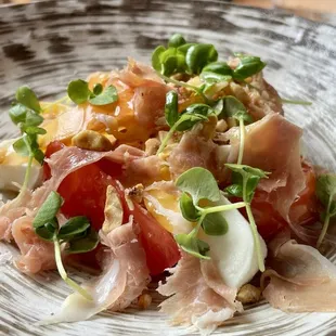 Heirloom tomato salad