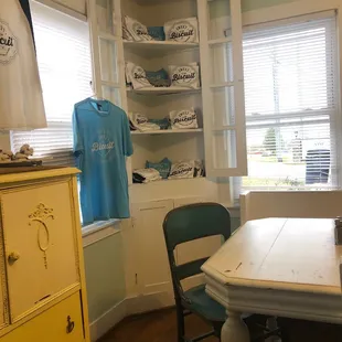 Quaint little breakfast spot