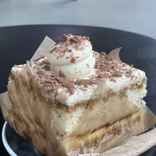 Tiramisu Cake