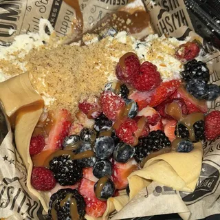 Crepe Berries & Cream