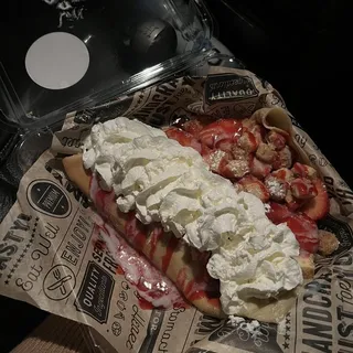 Crepe Strawberry Cheesecake