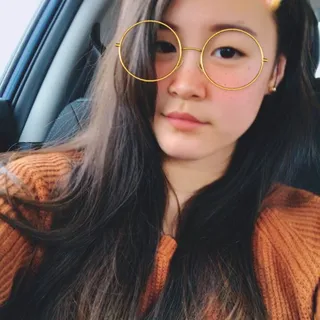 Yui W.