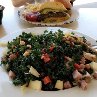 SB Kale Chopped Salad Lunch