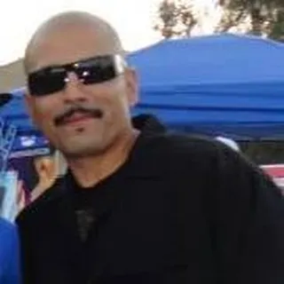 Elias C.