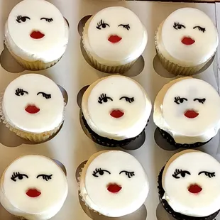 Custom cupcakes for a local salon