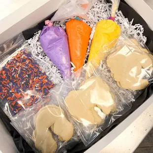 DIY sugar cookie decorating kit for Hocus Pocus 2 release