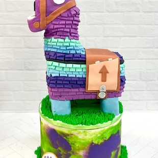Loot llama Fortnite cake