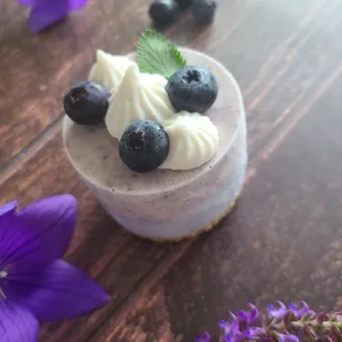 Blubbery lavender cake