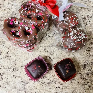 VDay milk chocolate covered Pretzels / Oreos &amp; Truffles