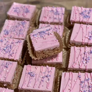 Strawberry Krispy Bars