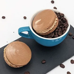 Espresso Macaron