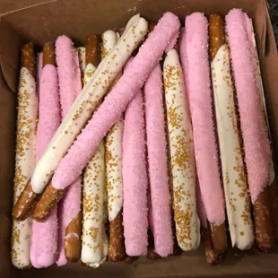 Dipped pretzel rods