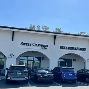 (*‿*) #SweetCravingsByShar. Let's go in! Located next door to Grumpy's-St. John's.