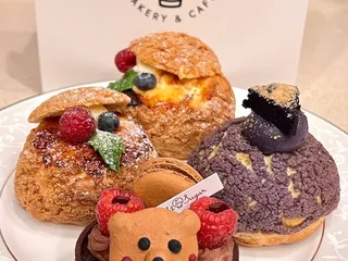 Light On The Sugar Bakery Café