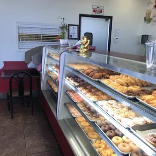 donuts, interior