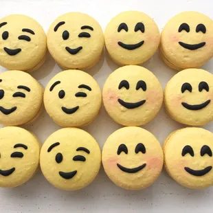 Emoji Macarons