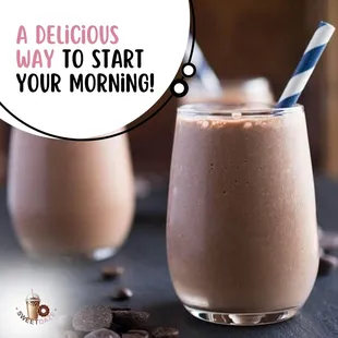 Mocha Smoothie is a delicious way to start your morning. This Mocha Smoothie is made with banana, yogurt, espresso, and chocolate milk!