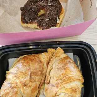 Choco Oreo Donut, Egg bacon Croissant