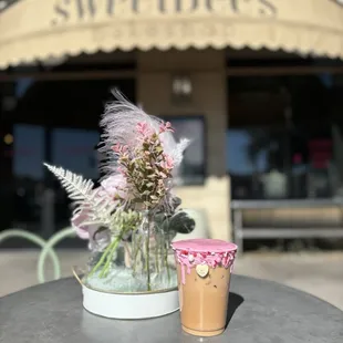 Conversation heart latte