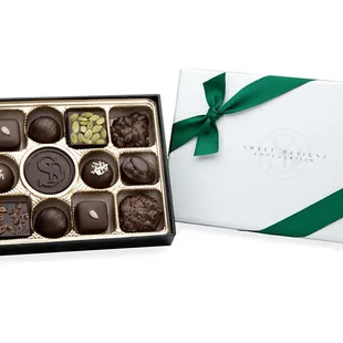 We make vegan and organic chocolate!