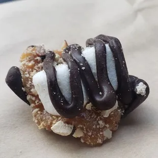 A little chocolate and caramel treat