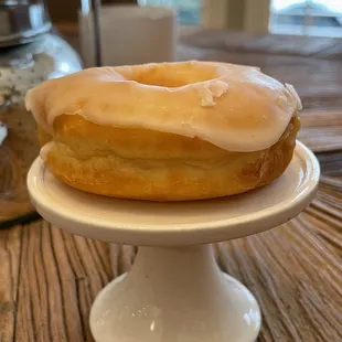 Sweet Donut&apos;s Glazed Donut