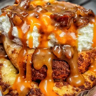 Pecan Praline Cinna-Roll