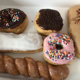 donuts, dough desserts, food