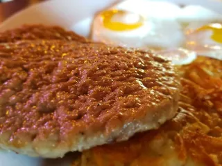 Ally's Bistro