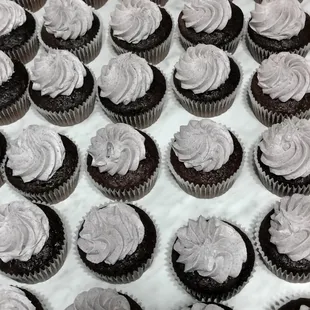 Chocolate Oreo cupcakes