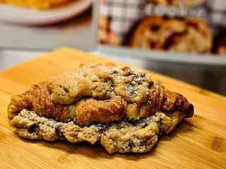 La Bonbonniere Bakery