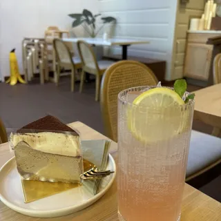 Tiramisu Basque Cheesecake