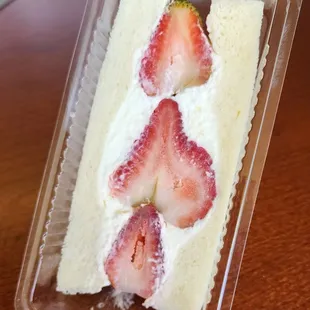 Strawberry Sando at 7-Eleven