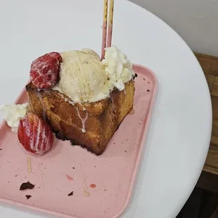 shokupan - Japanese milk bread w/ ice cream.
