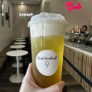 Jasmine Tea with Salted Cream Cloud