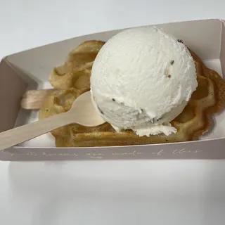 Bubble Waffle with Ice Cream