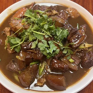 Braised pork with salted grass crap
咸鱼烧肉