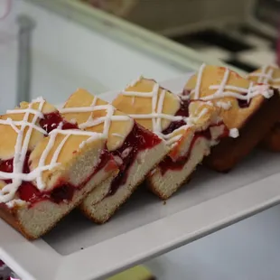 Bars $2.25
Cream Cheese Brownies with nuts
Lemon
Cheese Cake Squares
Brownies
Strawberry Strusel with nuts
Peanut Butter