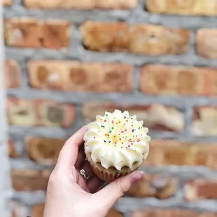 Funfetti cupcake