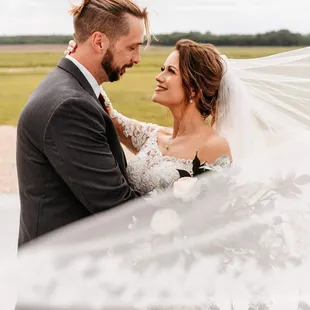 Helping couples make beautiful memories!